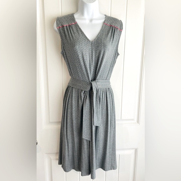 Matilda Jane Dresses & Skirts - Matilda Jane Grey Yellow Blue and Pink Tie Front V Neck Knit Accent Dress Medium